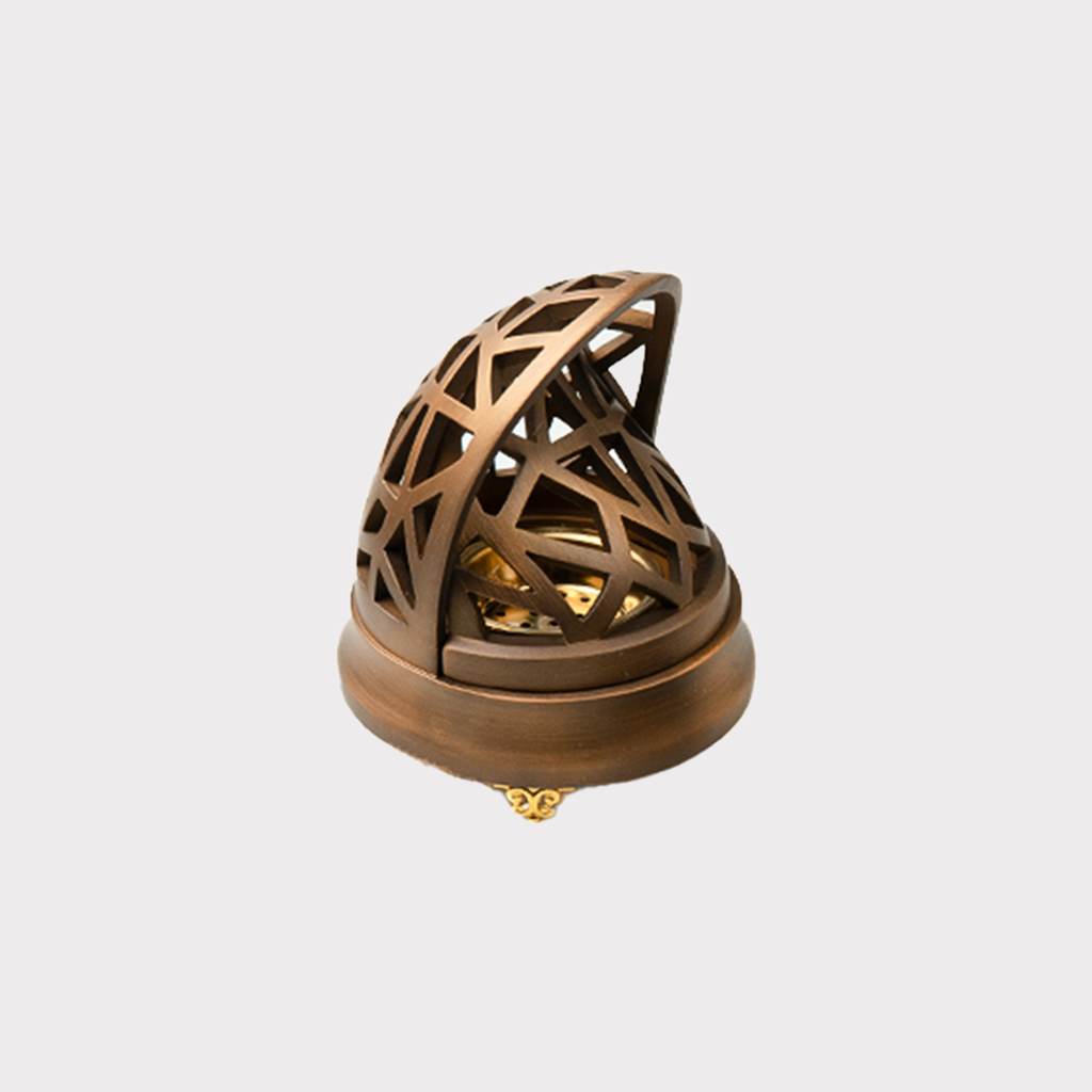 M - مبخر هرم نحاسي